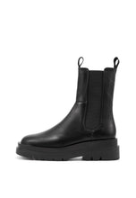 Load image into Gallery viewer, Zwolle Black Chunky Sole Boot